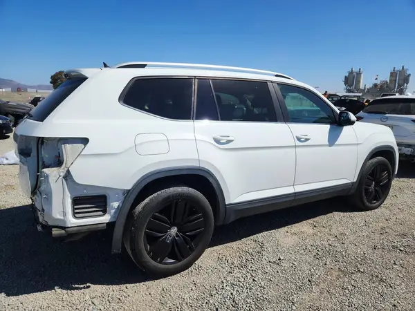 1V2KR2CA7JC558196 — 2018 Volkswagen Atlas, фото 3 с аукциона Copart, Задняя часть