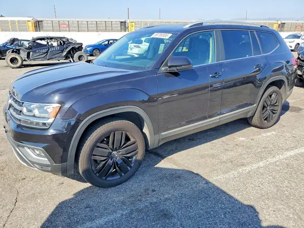 1V2EP2CA5JC600139 — 2018 Volkswagen Atlas, Боковая часть (Side), фото до ремонта