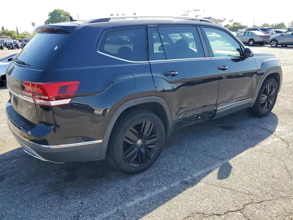 1V2EP2CA5JC600139 — 2018 Volkswagen Atlas, фото 3 с аукциона Copart, Боковая часть