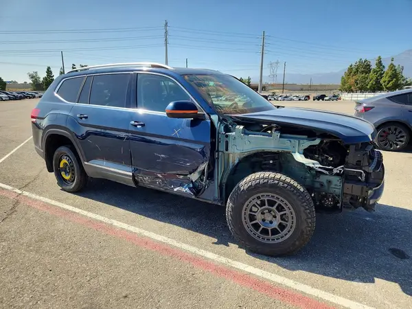 2019 VOLKSWAGEN ATLAS VIN 1V2NR2CA0KC559625 фото 4