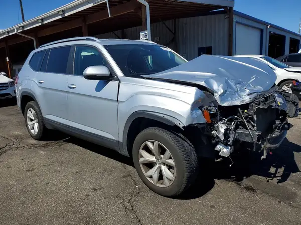 1V2UR2CA3KC548954 — 2019 Volkswagen Atlas, фото 4 с аукциона Copart, Передняя часть