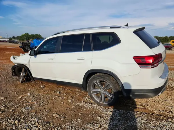 1V2WR2CA6KC557009 — 2019 Volkswagen Atlas, фото 2 с аукциона Copart, Боковая часть
