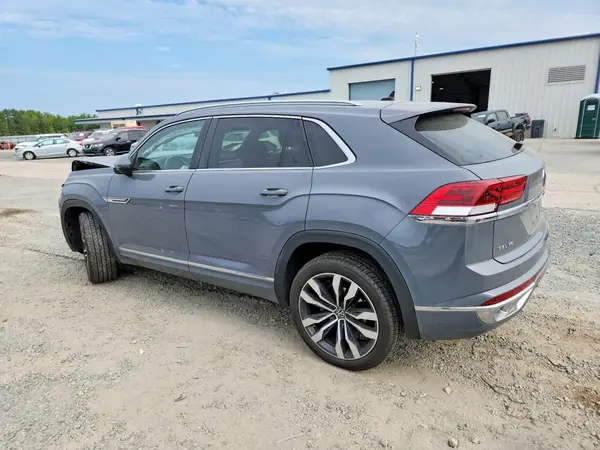 1V2SE2CA1MC203458 — 2021 Volkswagen Atlas, фото 2 с аукциона Copart, Передняя часть
