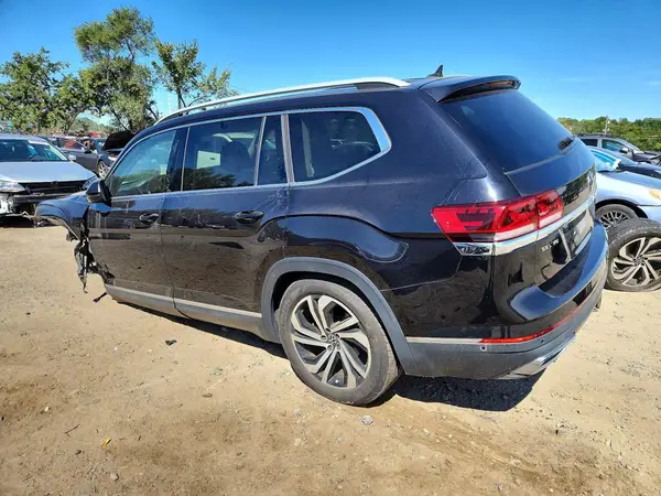 1V2TR2CA3MC531134 — 2021 Volkswagen Atlas, фото 2 с аукциона Copart, Передняя часть