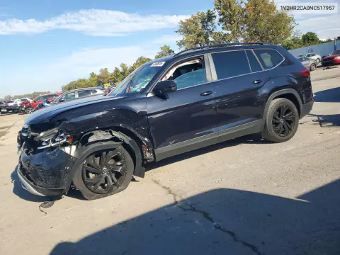 1V2HR2CA0NC517957 — 2022 Volkswagen Atlas, Передняя часть, фото до ремонта