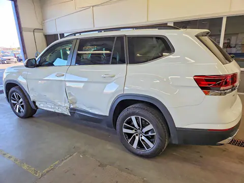 2023 Volkswagen Atlas VIN 1V2LP2CA1PC550842 фото 2