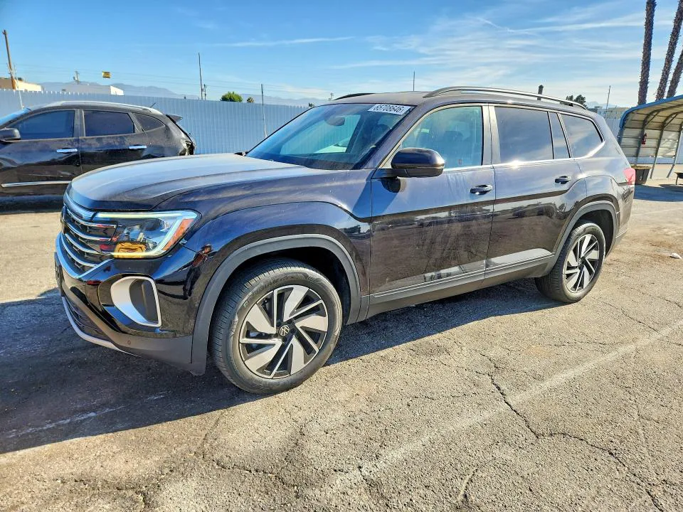 2024 Volkswagen Atlas VIN 1V2WR2CA3RC567555 фото 1
