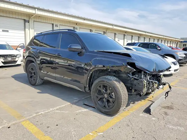 1V2CR2CA3RC609399 — 2024 Volkswagen Atlas, фото 4 с аукциона Copart, Передняя часть