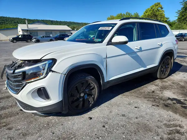 1V2HR2CA8RC594162 — 2024 Volkswagen Atlas, Передняя часть (Front End), фото до ремонта