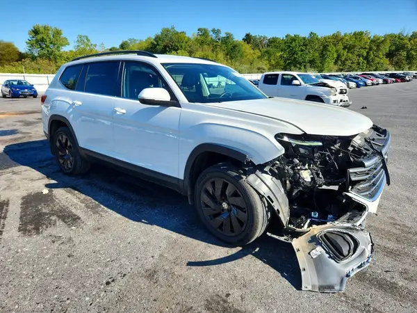 1V2HR2CA8RC594162 — 2024 Volkswagen Atlas, фото 4 с аукциона Copart, Передняя часть