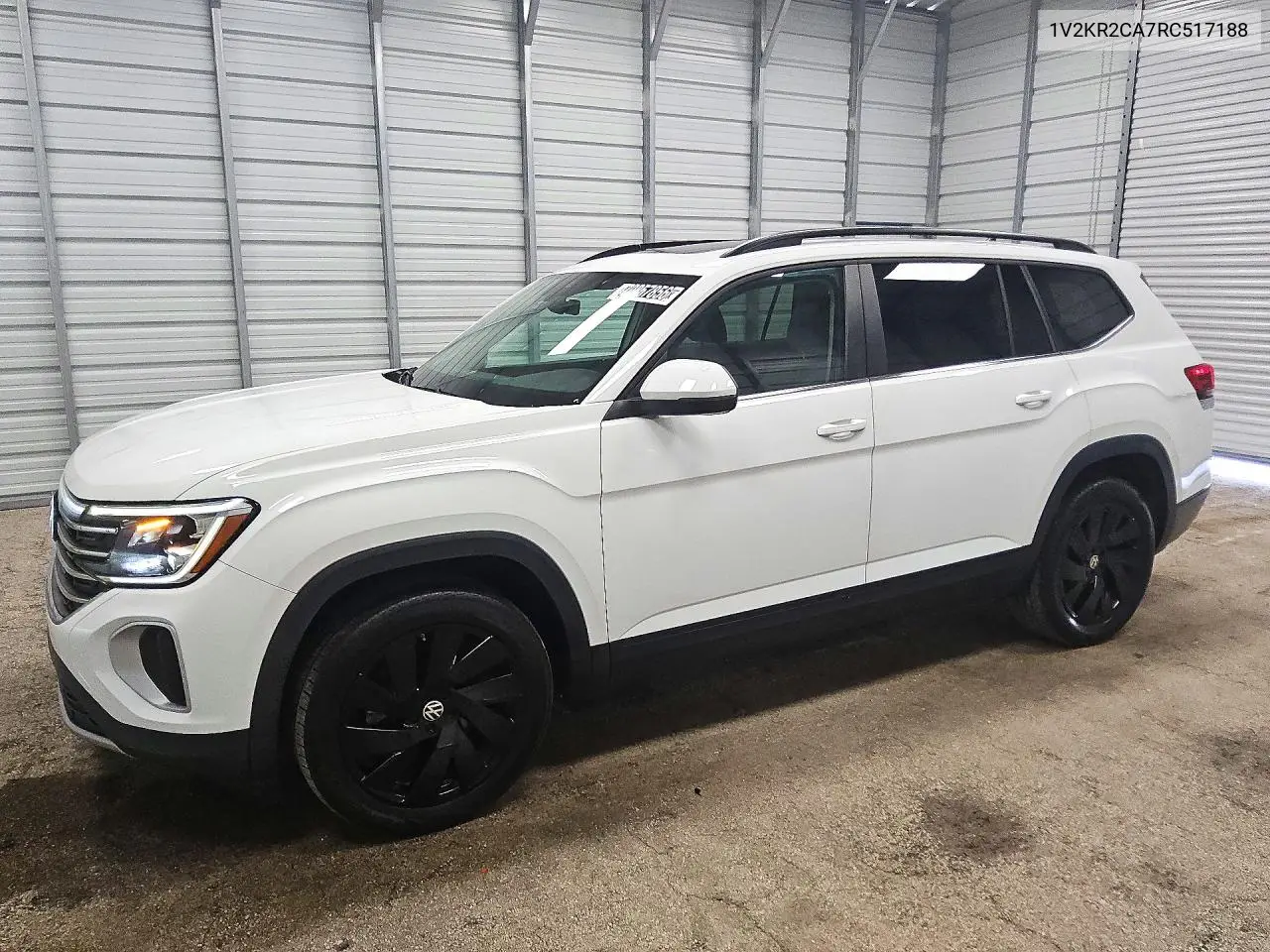 1V2KR2CA7RC517188 Volkswagen Atlas 2024 — повреждение Мелкие вмятины и царапины, фото до ремонта
