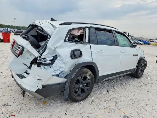 1V2CR2CA6SC554792 — 2025 Volkswagen Atlas, фото 3 с аукциона Copart, Опрокидывание