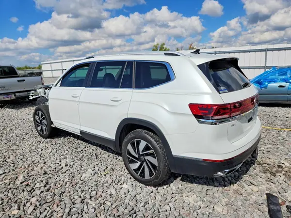 1V2BR2CA8SC518338 — 2025 Volkswagen Atlas, фото 2 с аукциона Copart, Передняя часть