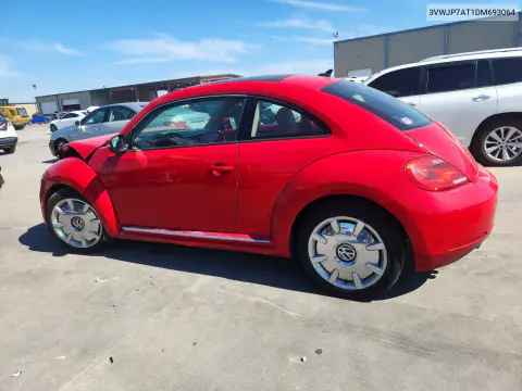 2013 Volkswagen Beetle VIN 3VWJP7AT1DM693064 фото 2