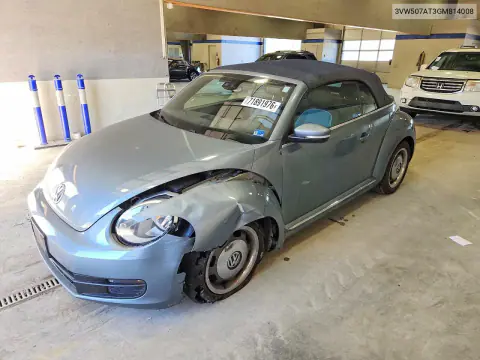 3VW507AT3GM814008 — 2016 Volkswagen Beetle, Передняя часть, фото до ремонта