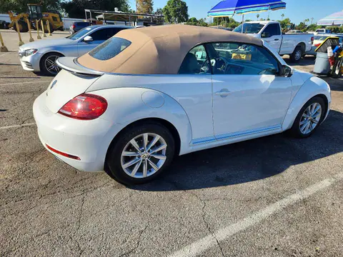 2017 Volkswagen Beetle VIN 3VW517ATXHM811086 фото 3