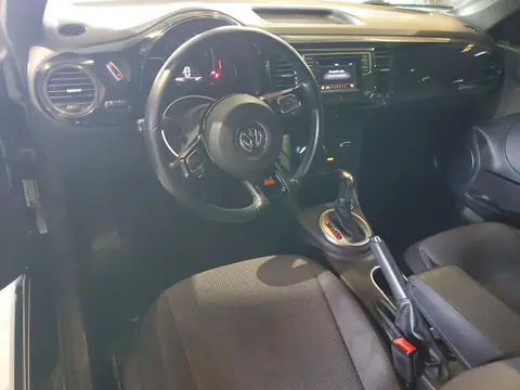 2019 Volkswagen Beetle S VIN 3VWFD7ATXKM711184 фото 8