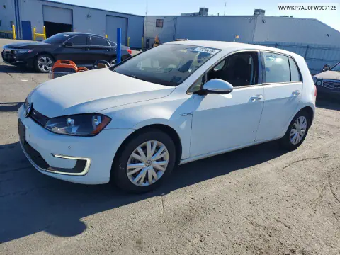 WVWKP7AU0FW907125 — 2015 Volkswagen E Golf, Мелкие вмятины и царапины, фото до ремонта