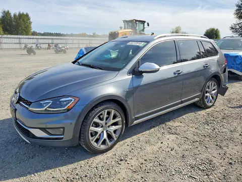 3VWH17AU7JM750274 — 2018 Volkswagen GOLF Alltrack, Задняя часть (Rear End), фото до ремонта