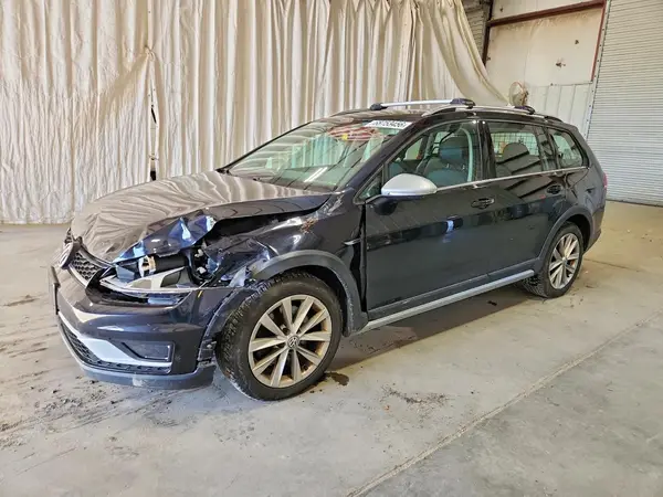 3VWM17AU3HM525455 — 2017 Volkswagen GOLF, Передняя часть (Front End), фото до ремонта