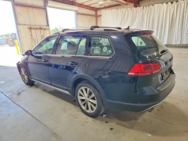 3VWM17AU3HM525455 — 2017 Volkswagen GOLF, фото 2 с аукциона Copart 09.10.2026, Передняя часть