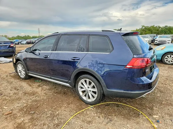 3VWH17AUXHM512252 — 2017 Volkswagen GOLF, фото 2 с аукциона Copart, Передняя часть