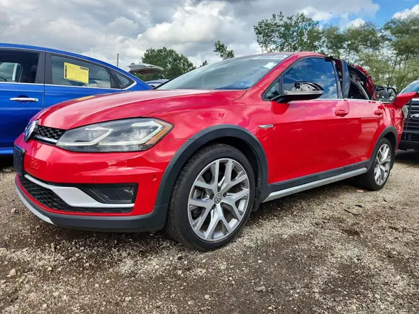 3VWH17AU2JM750649 — 2018 Volkswagen GOLF, Крыша (Top/Roof), фото до ремонта
