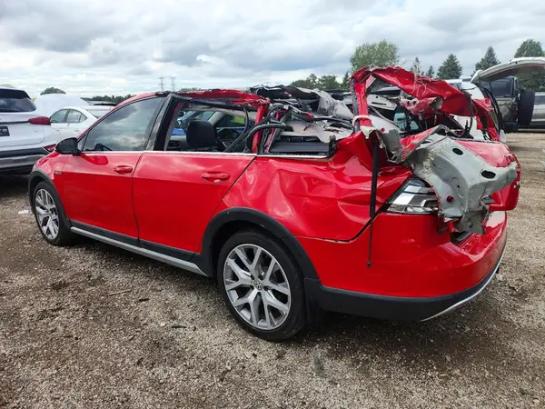 3VWH17AU2JM750649 — 2018 Volkswagen GOLF, фото 2 с аукциона Copart, Крыша