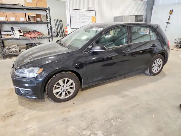 3VWG17AU4JM281057 — 2018 Volkswagen GOLF, Задняя часть (Rear End), фото до ремонта