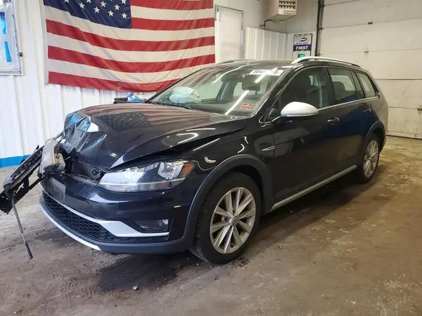 3VWM17AUXKM524343 — 2019 Volkswagen GOLF, Передняя часть (Front End), фото до ремонта