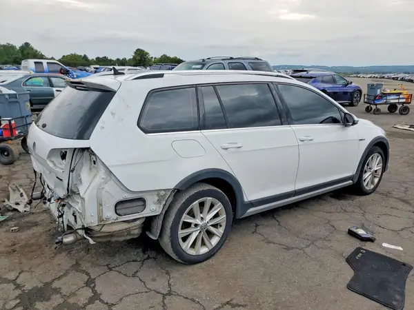 3VWH17AU6KM521246 — 2019 Volkswagen GOLF, фото 3 с аукциона Copart, Задняя часть