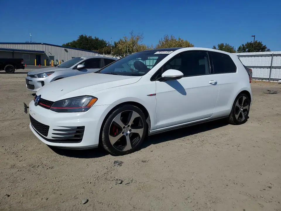 3VWYT7AU3FM063889 Volkswagen GTI 2015 — повреждение Механические повреждения, фото до ремонта