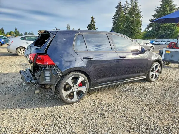 3VW547AU3HM070747 — 2017 Volkswagen GTI, фото 3 с аукциона Copart 29.09.2026, Задняя часть