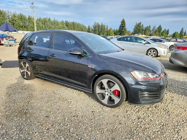 3VW547AU3HM070747 — 2017 Volkswagen GTI, фото 4 с аукциона Copart 29.09.2026, Задняя часть