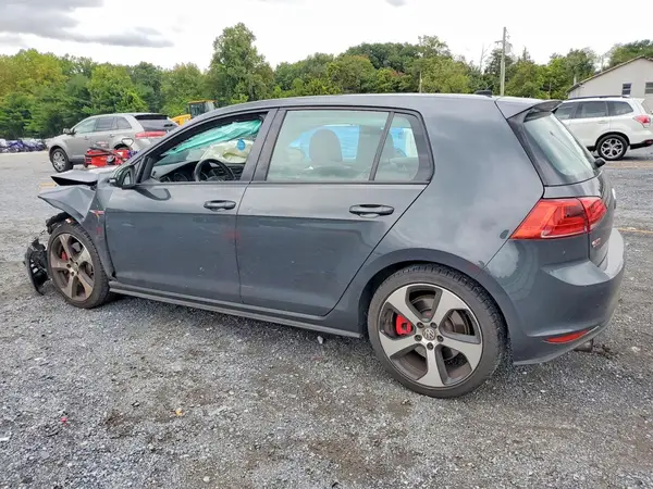 3VW547AU3HM026084 — 2017 Volkswagen GTI, фото 2 с аукциона Copart, Передняя часть