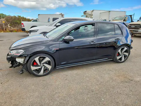 3VW447AU6JM255991 — 2018 Volkswagen GTI, Передняя часть (Front End), фото до ремонта