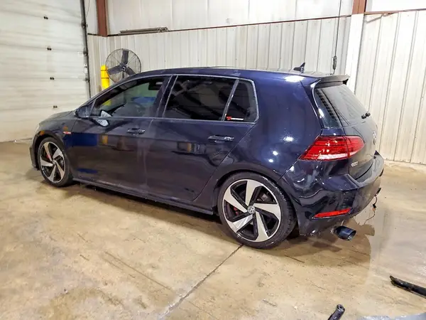 3VW547AU4JM287732 — 2018 Volkswagen GTI, фото 2 с аукциона Copart 02.10.2026, Боковая часть