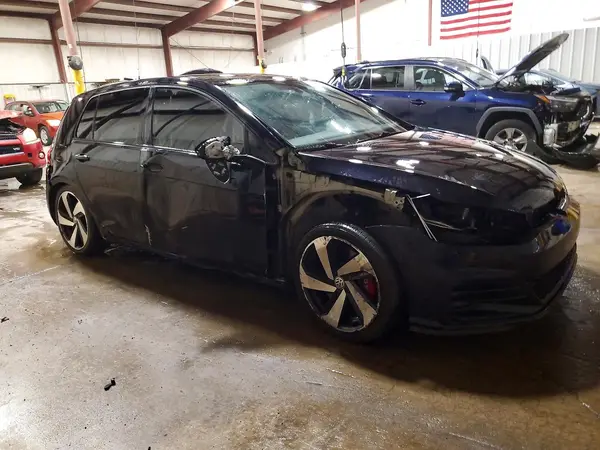 3VW547AU4JM287732 — 2018 Volkswagen GTI, фото 4 с аукциона Copart 02.10.2026, Боковая часть