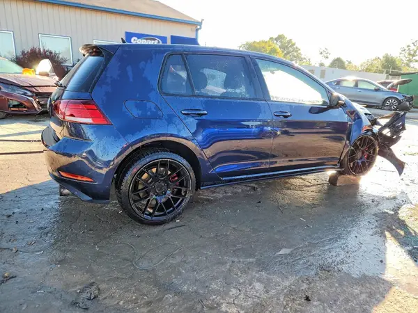 3VW447AU7JM265834 — 2018 Volkswagen GTI, фото 3 с аукциона Copart, Боковая часть