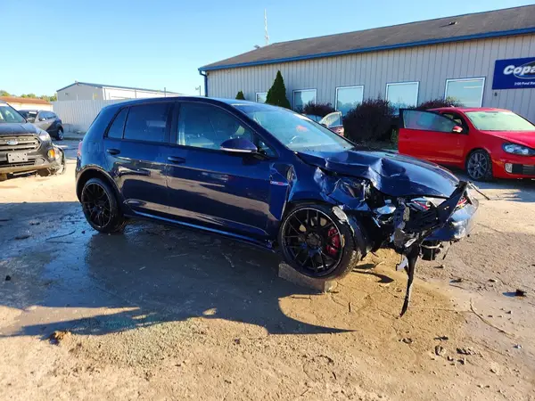 3VW447AU7JM265834 — 2018 Volkswagen GTI, фото 4 с аукциона Copart, Боковая часть