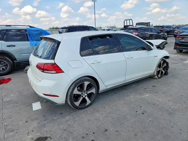 3VW6T7AU2KM018248 — 2019 Volkswagen GTI, фото 3 с аукциона Copart 12.10.2026, Передняя часть