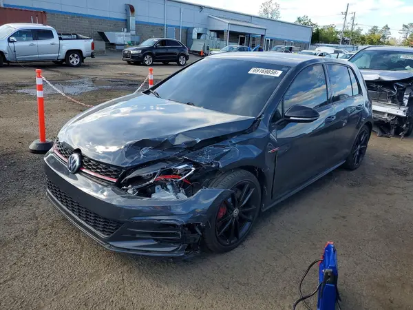 3VW6T7AU0KM008141 — 2019 Volkswagen GTI, Передняя часть (Front End), фото до ремонта
