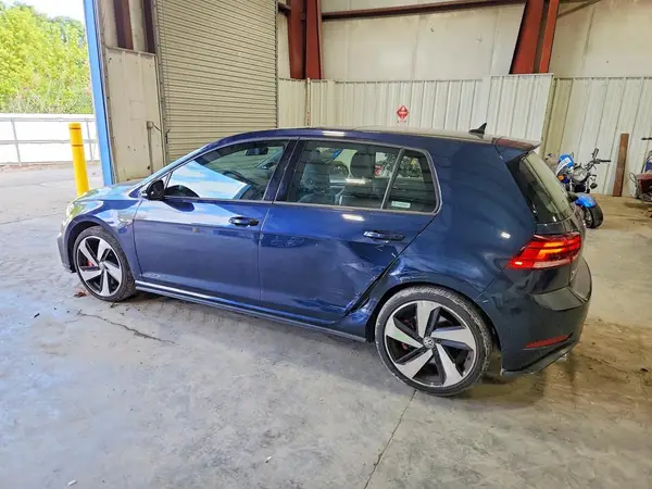 3VW5T7AU9KM024088 — 2019 Volkswagen GTI, фото 2 с аукциона Copart, Боковая часть