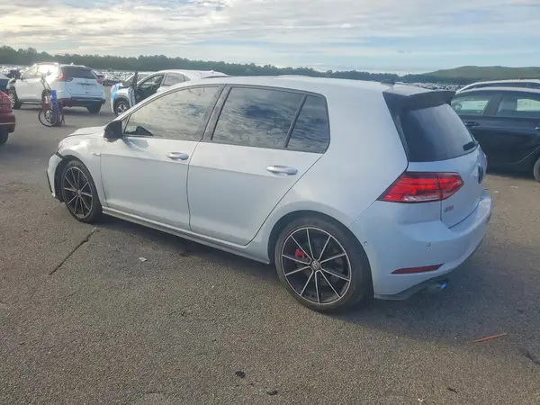 3VW6T7AU2MM009696 — 2021 Volkswagen GTI, фото 2 с аукциона Copart, Передняя часть