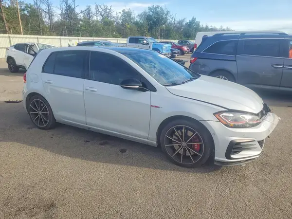 3VW6T7AU2MM009696 — 2021 Volkswagen GTI, фото 4 с аукциона Copart, Передняя часть