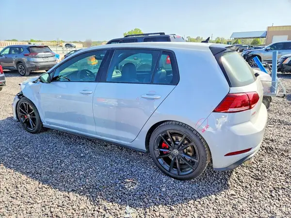 3VW5T7AU1MM007109 — 2021 Volkswagen GTI, фото 2 с аукциона Copart, Передняя часть