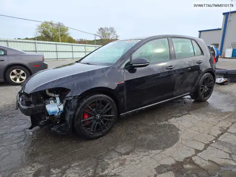 3VW6T7AU7MM010178 — 2021 Volkswagen GTI, Передняя часть, фото до ремонта