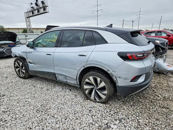 WVGUNPE22MP064569 — 2021 Volkswagen ID.4, фото 2 с аукциона Copart, Передняя часть
