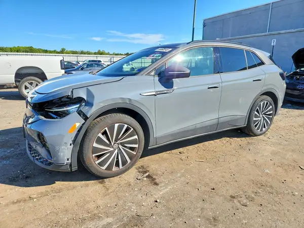 1V25MPE86RC012505 — 2024 Volkswagen ID.4, Передняя часть (Front End), фото до ремонта