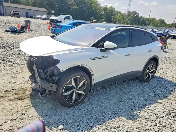 1V2WSPE85RC001196 — 2024 Volkswagen ID.4, Передняя часть (Front End), фото до ремонта